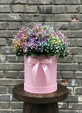 Цветочная композиция из Гипсофила и Розы в шляпной коробке в Персиановском