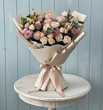 Букет цветов из:  Розы и Лизиантусы в Персиановском