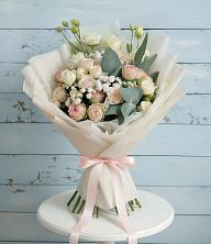 Букет цветов из:  Розы и Лизиантусы в Персиановском