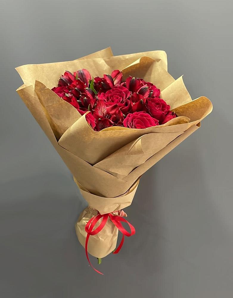 Букет цветов из: Альстромерии и Розы в Персиановском