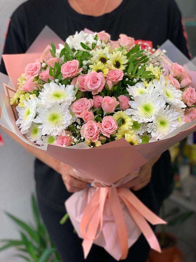 Букет цветов из: Розы и Хризантемы в Персиановском