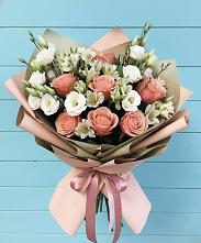 Букет цветов из:  Розы, Альстромерии и Лизиантусы в Персиановском