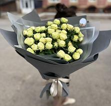 Букет Белые кустовые розы Солинеро в Персиановском