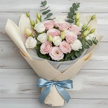 Букет цветов из:  Лизиантусы в Персиановском