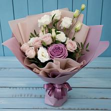 Букет цветов из:  Розы и Лизиантусы в Персиановском