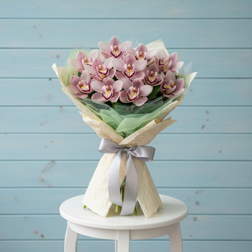 Букет цветов из: Орхидеи и Розы в Персиановском