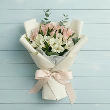 Букет цветов из:  Альстромерии в Персиановском