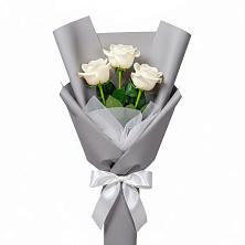 Букет 3 белые розы в Персиановском