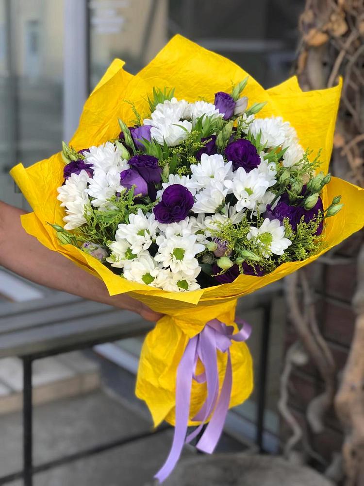 Букет цветов из: Ирисы, Хризантемы и Ромашки в Персиановском