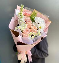 Букет цветов из:  Хризантемы и Розы в Персиановском