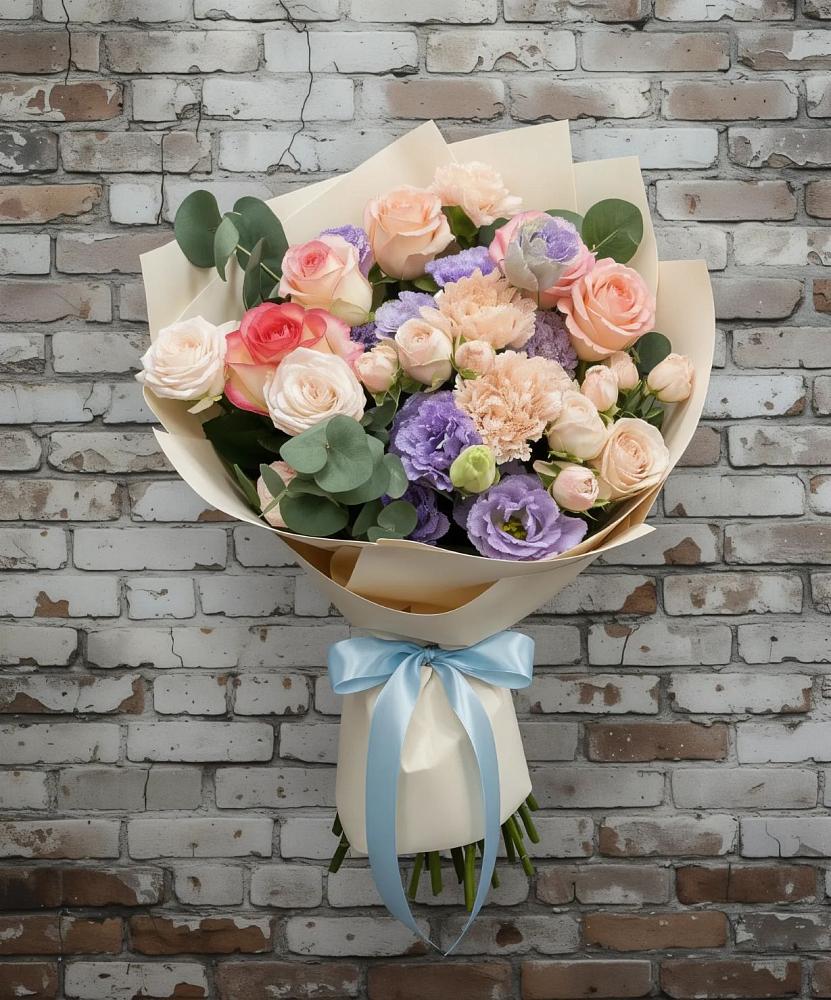 Букет цветов из: Розы, Лизиантусы и Гвоздики в Персиановском