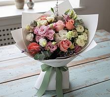 Букет цветов из:  Розы, Лизиантусы и Гвоздики в Персиановском