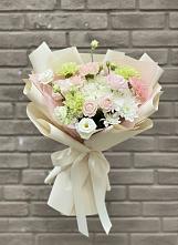 Букет цветов из:  Гвоздики, Розы, Лизиантусы и Хризантемы в Персиановском