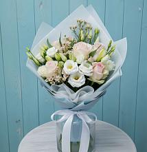 Букет цветов из:  Розы и Лизиантусы в Персиановском