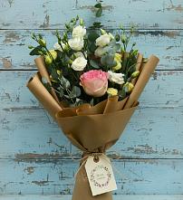 Букет цветов из:  Розы и Лизиантусы в Персиановском