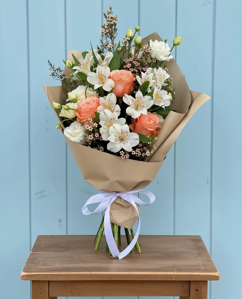 Букет цветов из: Альстромерии, Лизиантусы, Розы и Хризантемы в Персиановском